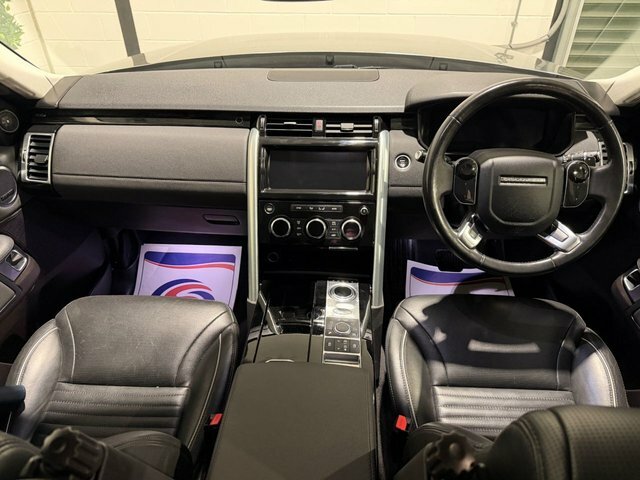 Land Rover Discovery 3.0 3.0 Sdv6 306 Se Commercial Black #24