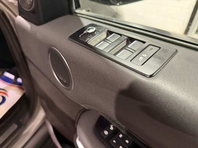 Land Rover Discovery 3.0 3.0 Sdv6 306 Se Commercial Black #12