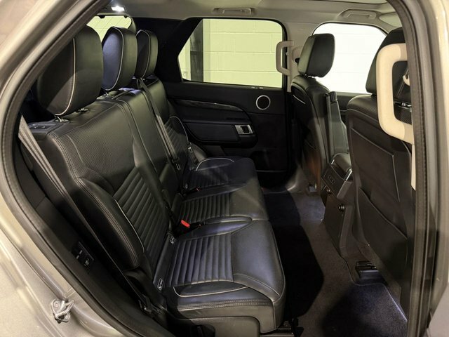 Land Rover Discovery .0 Sd V6 Hse Suv 4Wd Euro 6 S S Silver #6