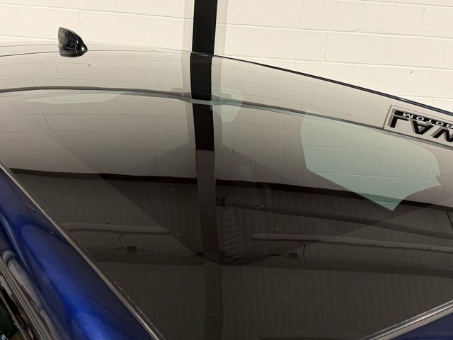 Land Rover Discovery Sport R-dynamic Hse White #11