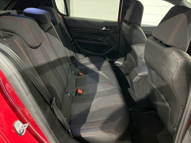 Peugeot 308 2.0 Bluehdi Gt Line Hatchback Eu Red #5