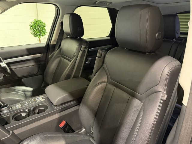 Land Rover Discovery 2.0 Td4 Landmark 178 Bhp 9Sp 7 Seat 4Wd Black #70