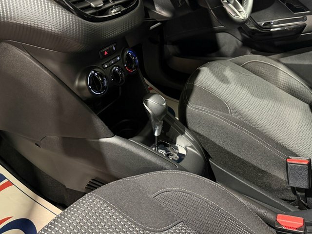 Peugeot 208 1.2 Puretech Xs Lime Euro 6 White #48
