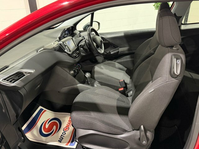 Peugeot 208 1.2 Puretech Xs Lime Euro 6 White #44