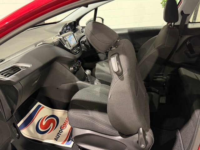 Peugeot 208 1.2 Puretech Xs Lime Euro 6 White #46