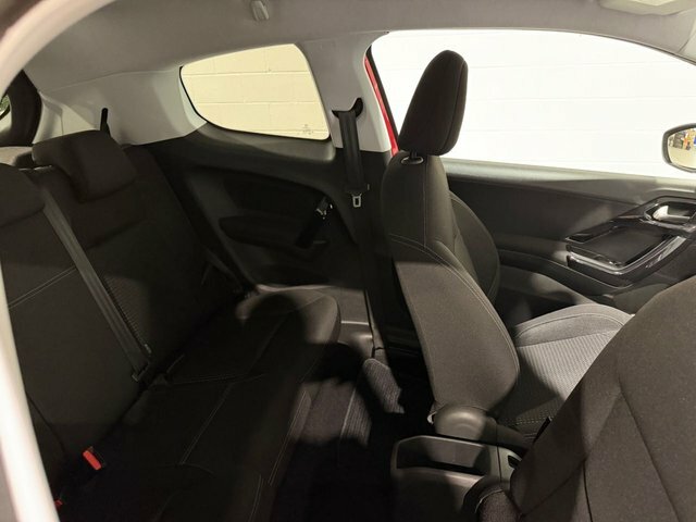 Peugeot 208 1.2 Puretech Xs Lime Euro 6 White #31