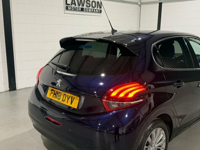 Peugeot 208 Hatchback 1.6 Thp Gti Prestige Euro 6 Ss 2 White #24