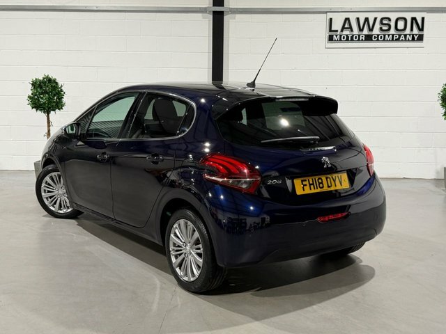 Peugeot 208 Hatchback 1.6 Thp Gti Prestige Euro 6 Ss 2 White #37