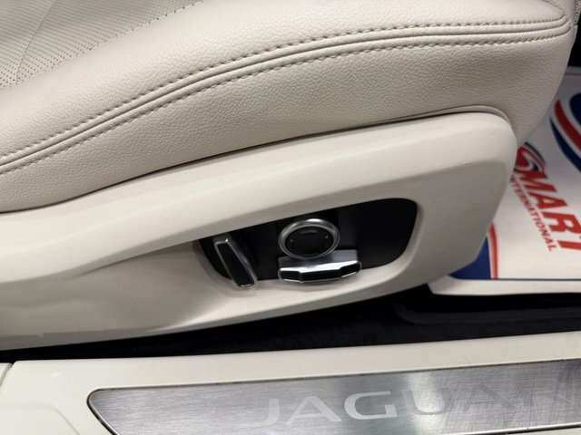 Jaguar XF 2.0 P250i S Saloon Euro 6 S S 2 Grey #3
