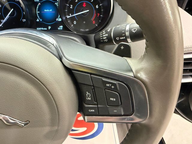 Jaguar XE 2.0I Gpf R-sport Saloon Euro 6 S Black #33