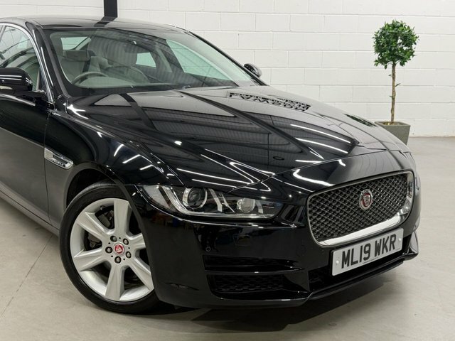 Jaguar XE 2.0I Gpf R-sport Saloon Euro 6 S Black #11