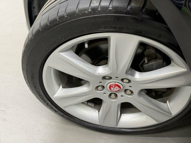 Jaguar XE 2.0I Gpf R-sport Saloon Euro 6 S Black #50