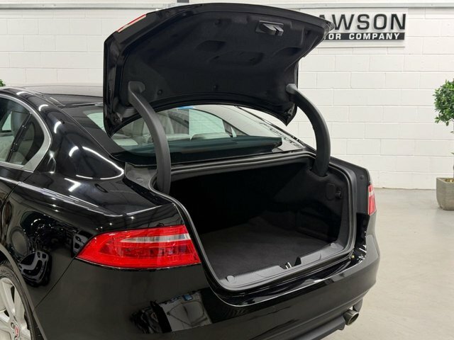 Jaguar XE 2.0I Gpf R-sport Saloon Euro 6 S Black #39