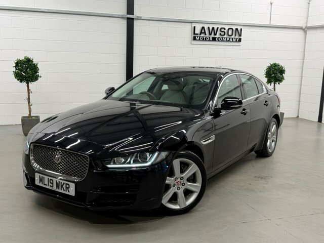 Jaguar XE 2.0I Gpf R-sport Saloon Euro 6 S Black #48