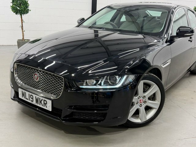 Jaguar XE 2.0I Gpf R-sport Saloon Euro 6 S Black #46