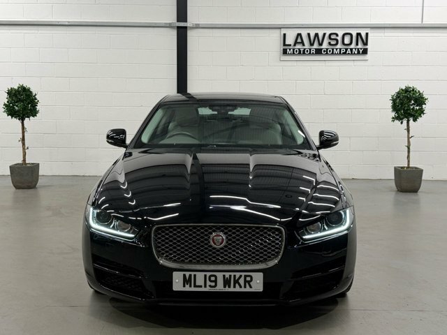 Jaguar XE 2.0I Gpf R-sport Saloon Euro 6 S Black #62