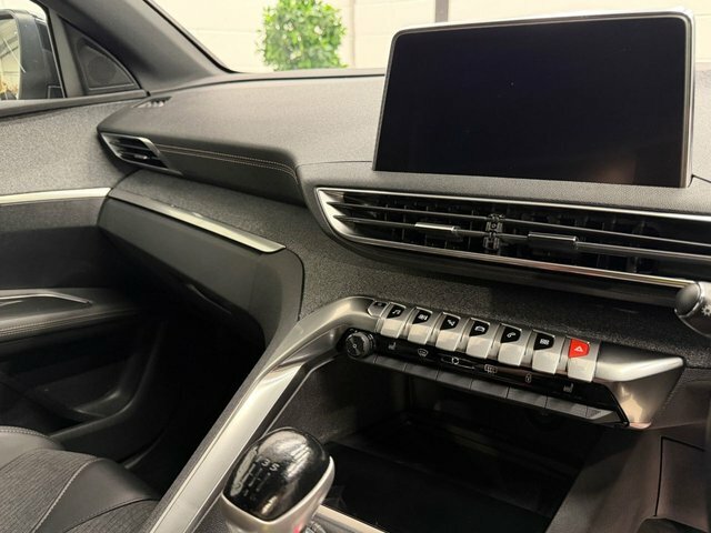 Peugeot 3008 3008 Allure Bluehdi Ss Grey #28