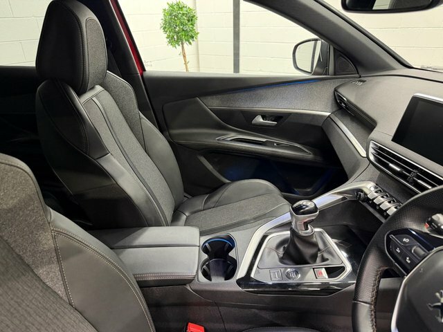 Peugeot 3008 3008 Allure Bluehdi Ss Grey #25