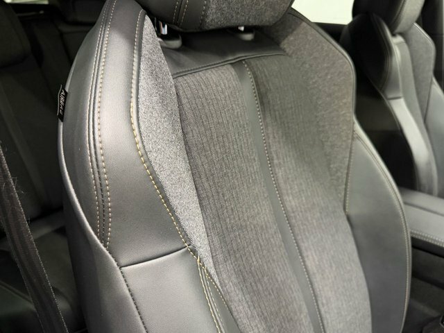 Peugeot 3008 3008 Allure Bluehdi Ss Grey #26