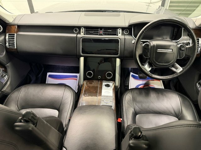 Land Rover Range Rover Land Rover Estate 2.0 P400e Black #34