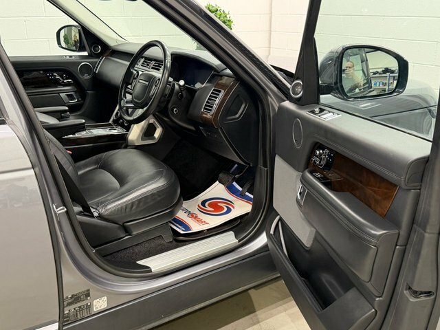 Land Rover Range Rover Land Rover Estate 2.0 P400e Black #11