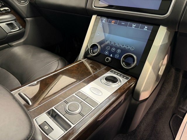 Land Rover Range Rover Land Rover Estate 2.0 P400e Black #36