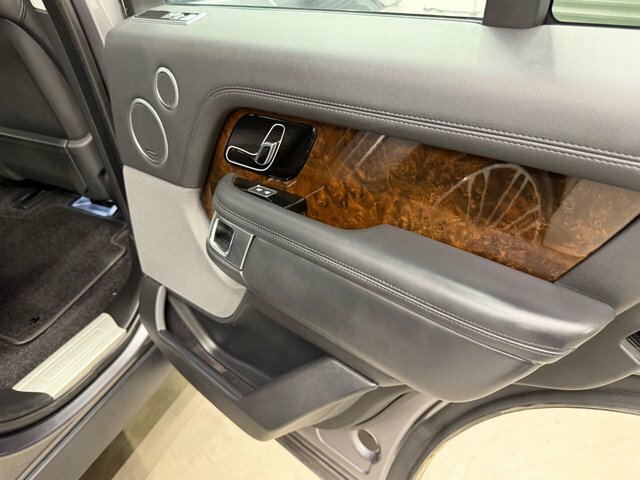 Land Rover Range Rover Land Rover Estate 2.0 P400e Black #13