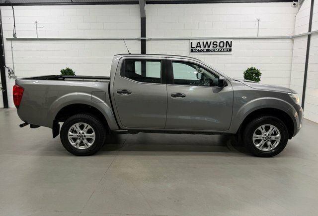 Nissan Navara 2021 2.3 Dci N-guard Pickup Double Cab Black #47