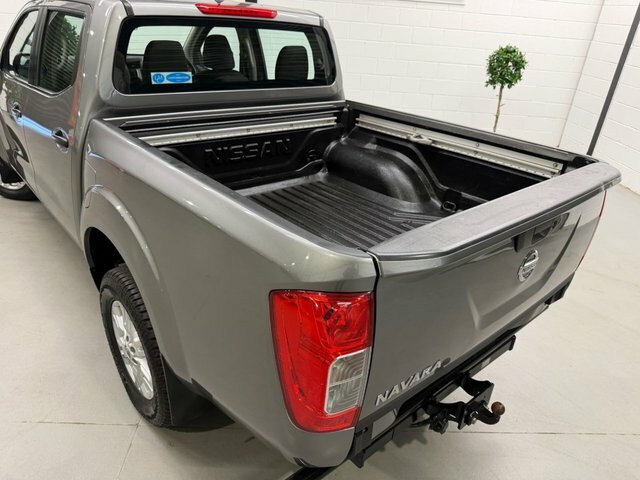 Nissan Navara 2021 2.3 Dci N-guard Pickup Double Cab Black #19