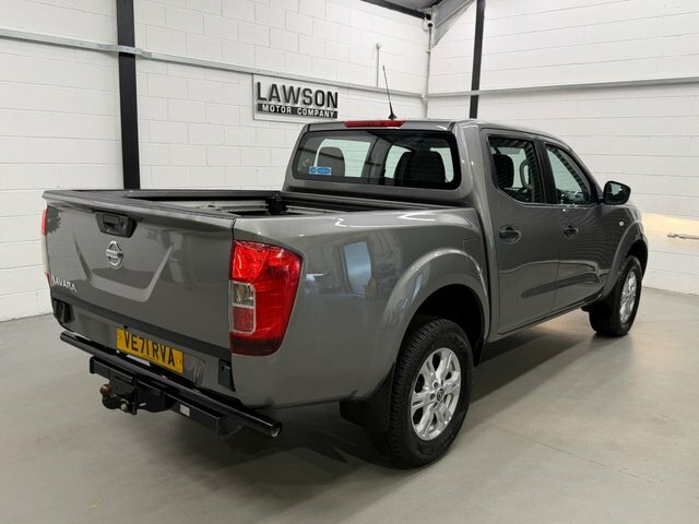 Nissan Navara 2021 2.3 Dci N-guard Pickup Double Cab Black #40
