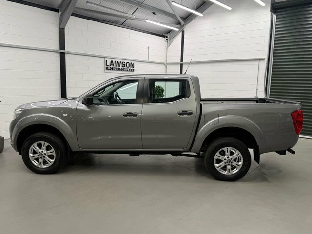 Nissan Navara 2021 2.3 Dci N-guard Pickup Double Cab Black #32