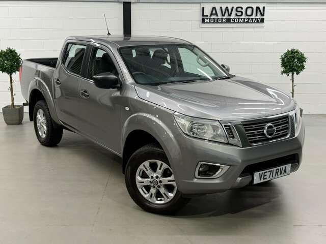 Nissan Navara 2.3 Dci Acenta Pickup Double Cab Grey #4