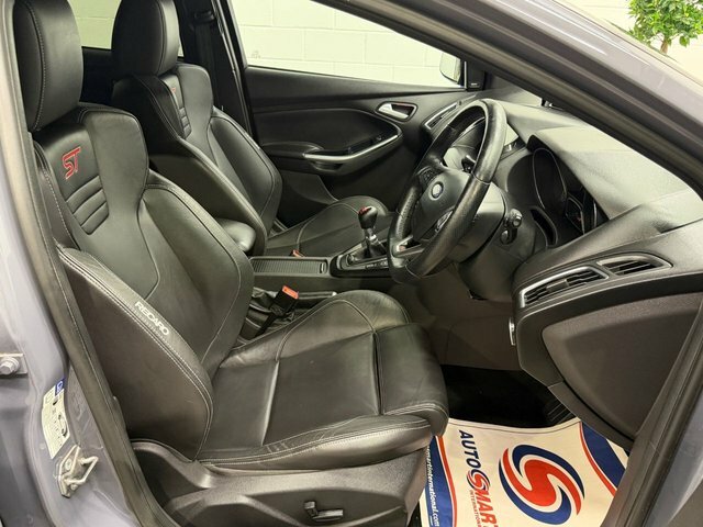 Ford Focus 1.0T Ecoboost Zetec Estate Euro Silver #2