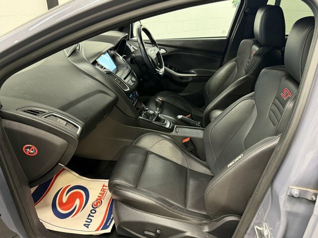 Ford Focus 1.0T Ecoboost Zetec Estate Euro Silver #53