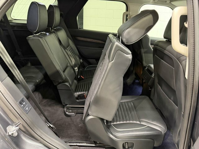Land Rover Discovery .0 Sd V6 Hse Suv 4Wd Euro 6 S S Grey #5