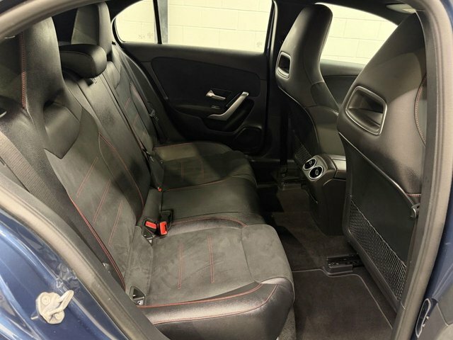 Mercedes-Benz A Class 1.3 A180 Amg Line Hatchback 7G-dct Euro Blue #5
