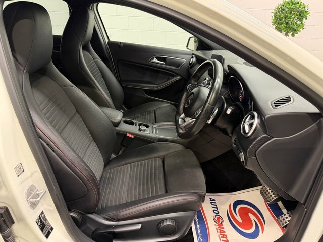 Mercedes-Benz A Class 2.1 A200d Amg Line Premium Hatchback White #2