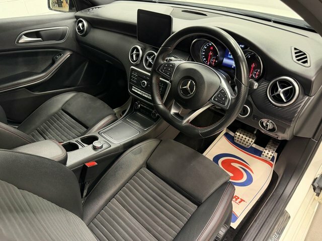 Mercedes-Benz A Class 2.1 A200d Amg Line Premium Hatchback White #6