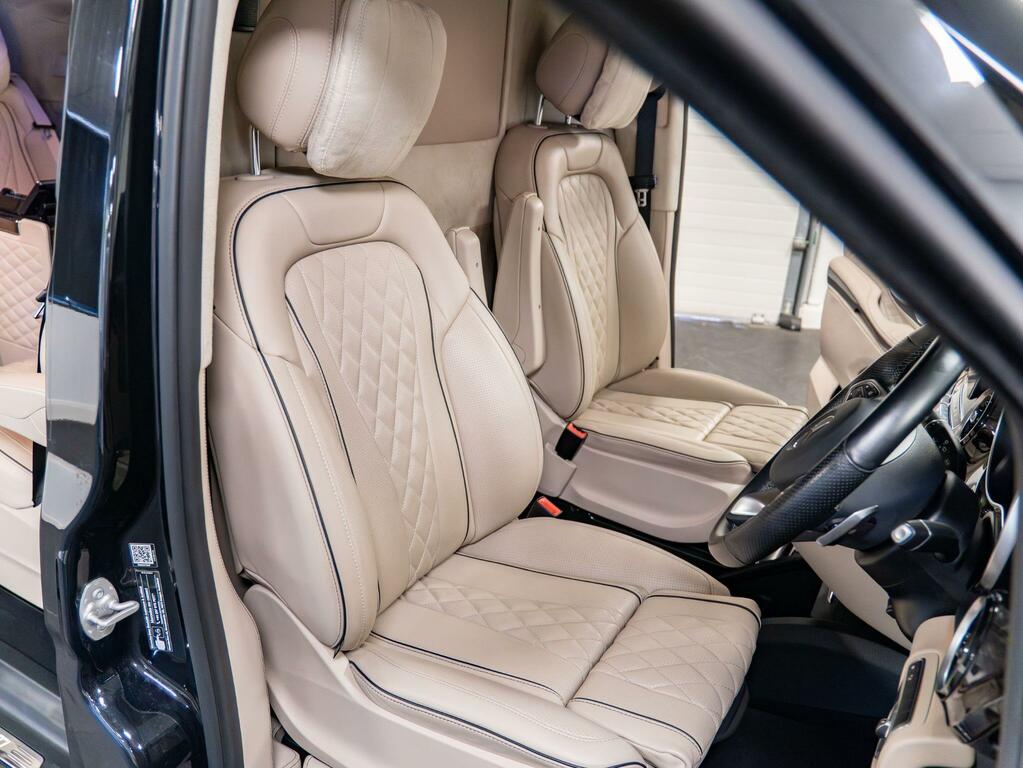Mercedes-Benz V Class V220 D Amg Line 9G-tronic Extra Long Black #34