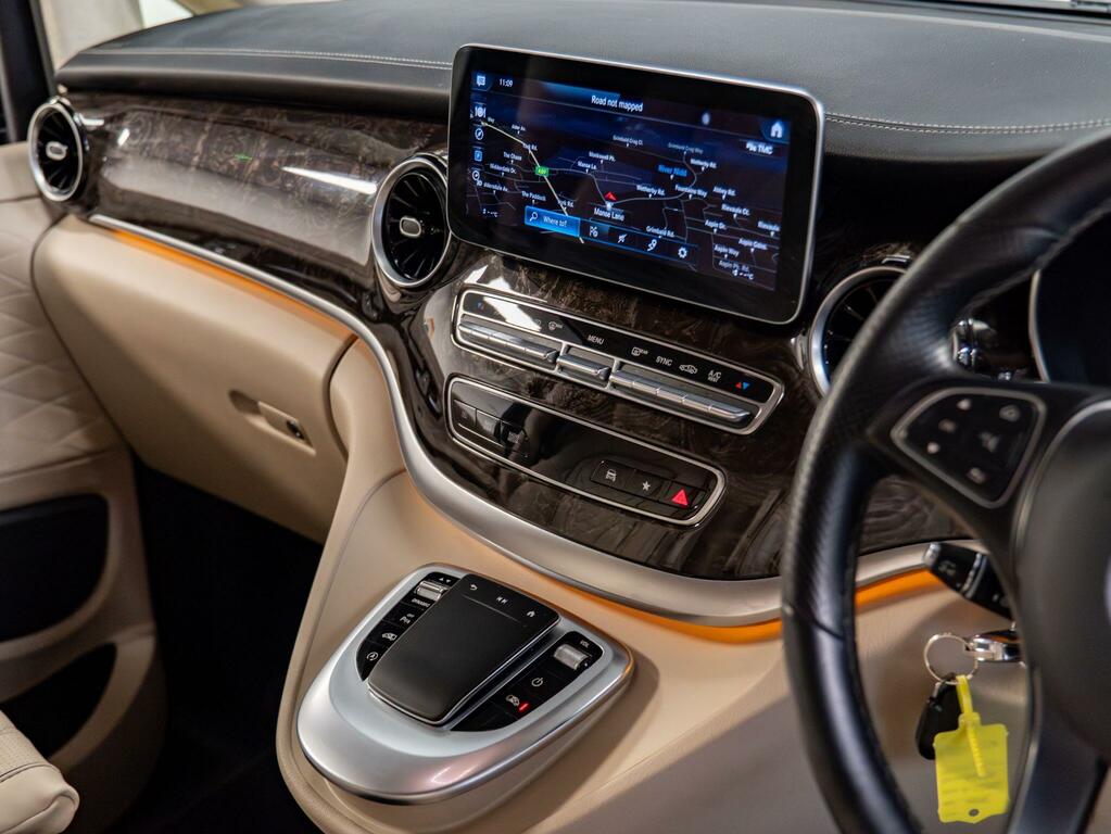 Mercedes-Benz V Class V220 D Amg Line 9G-tronic Extra Long Black #46