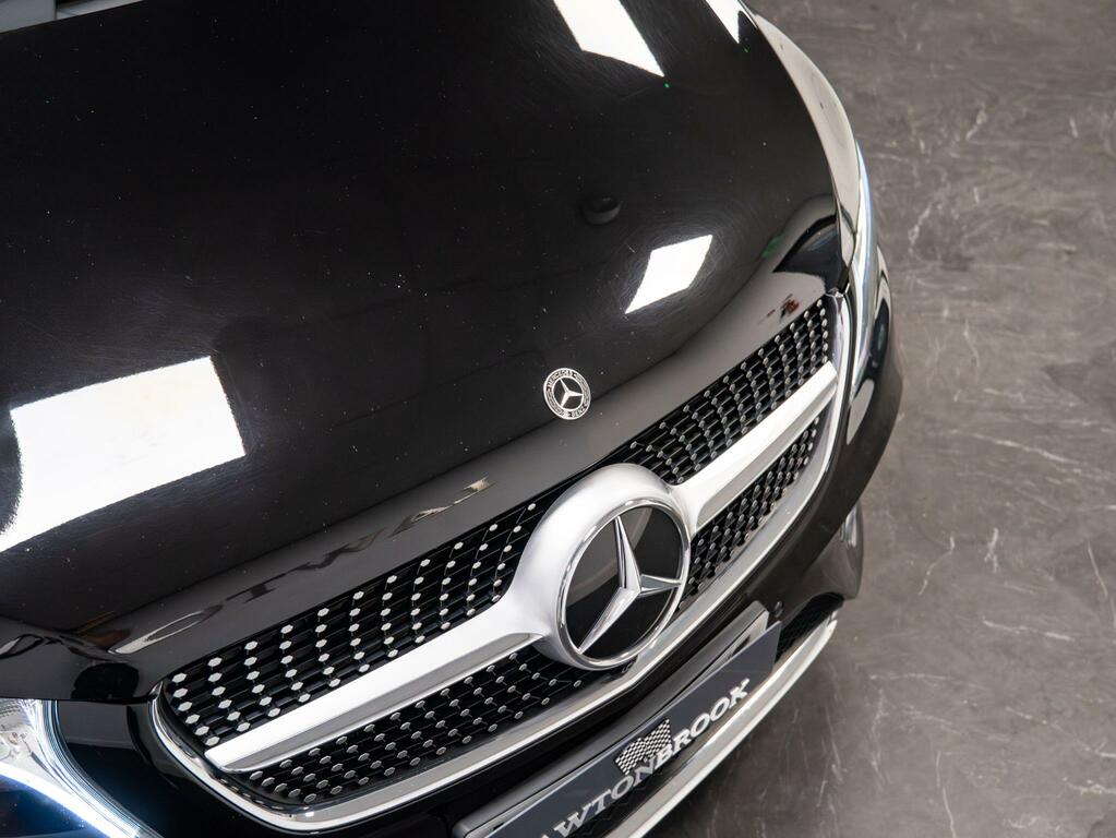 Mercedes-Benz V Class V220 D Amg Line 9G-tronic Extra Long Black #24