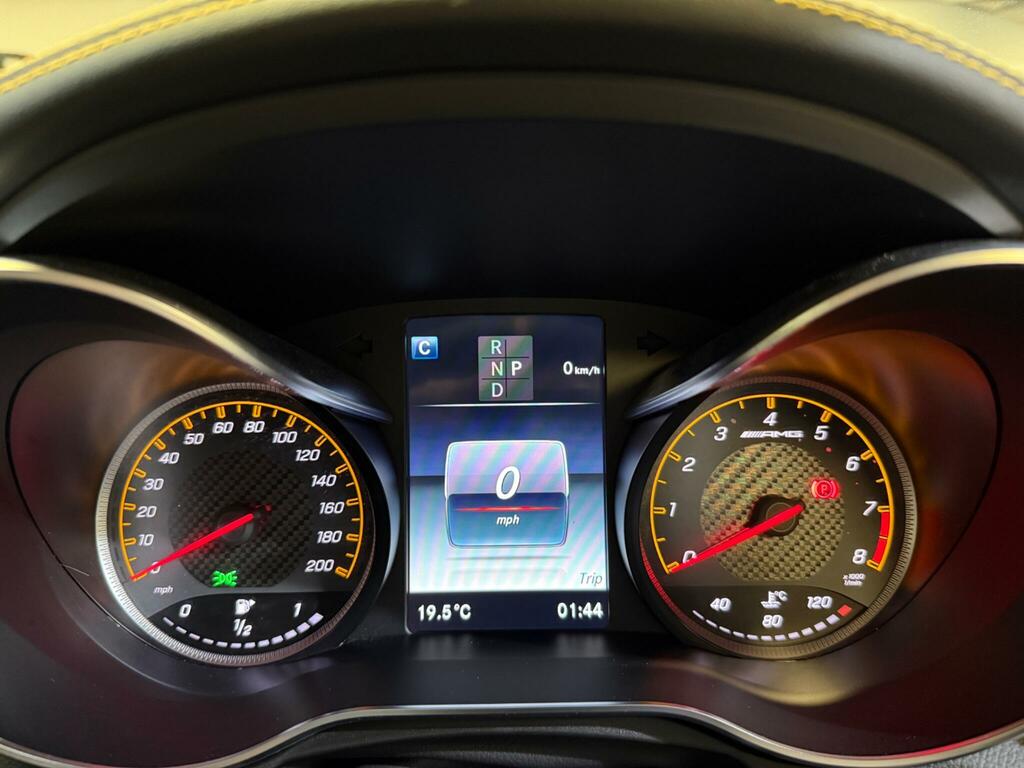 Mercedes-Benz GLC Class 2.1 Glc220d Amg Line Suv G-tronic 4Mati White #27