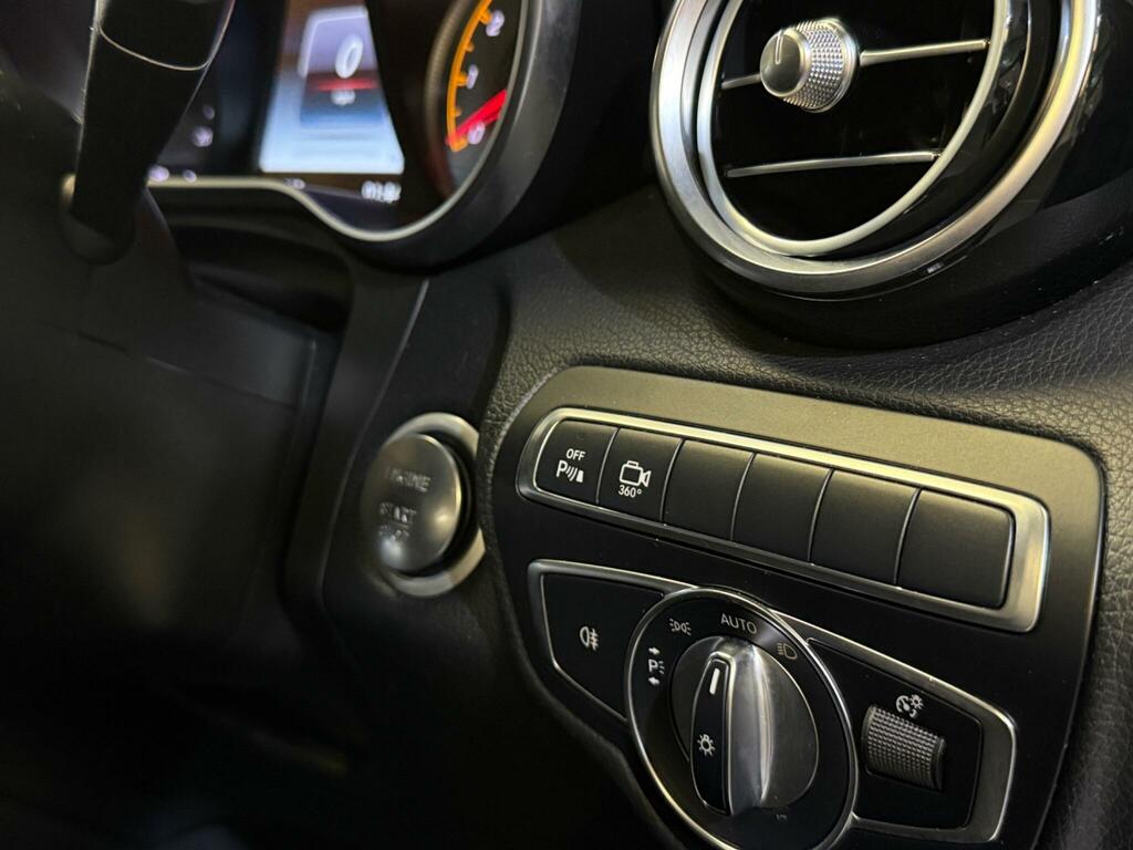 Mercedes-Benz GLC Class 2.1 Glc220d Amg Line Suv G-tronic 4Mati White #21