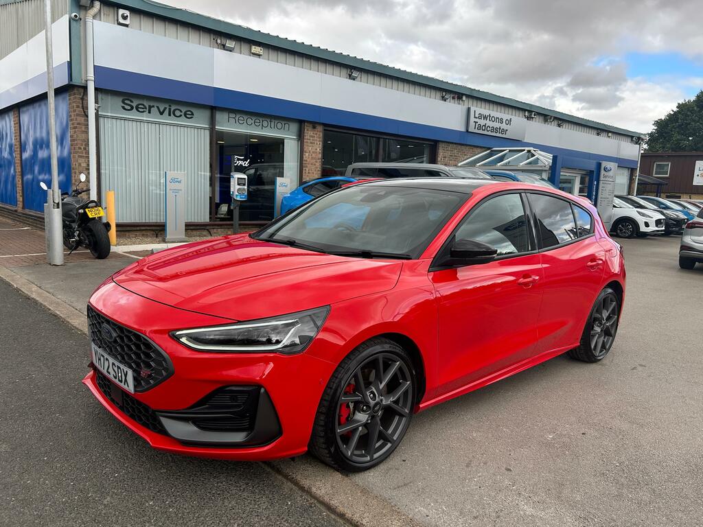 Ford Focus 2.3 St 280Ps Low Mileage Mega Spec Red