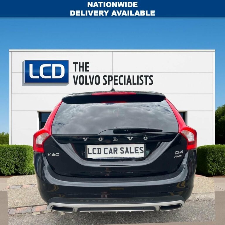 Volvo V60 Cross Country 2.4L Lux Nav Black #3