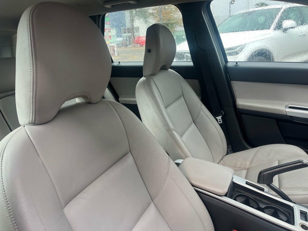 Volvo V50 1.6L Se Lux Silver #2
