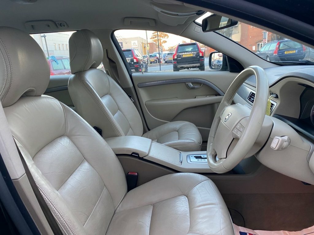 Volvo XC70 2.4 D5 Se Geartronic Awd Euro 4 Silver #11