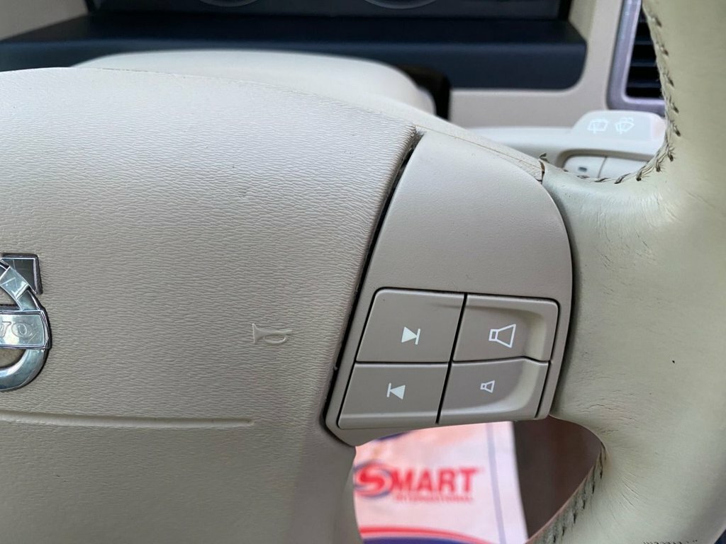 Volvo XC70 2.4 D5 Se Geartronic Awd Euro 4 Silver #37
