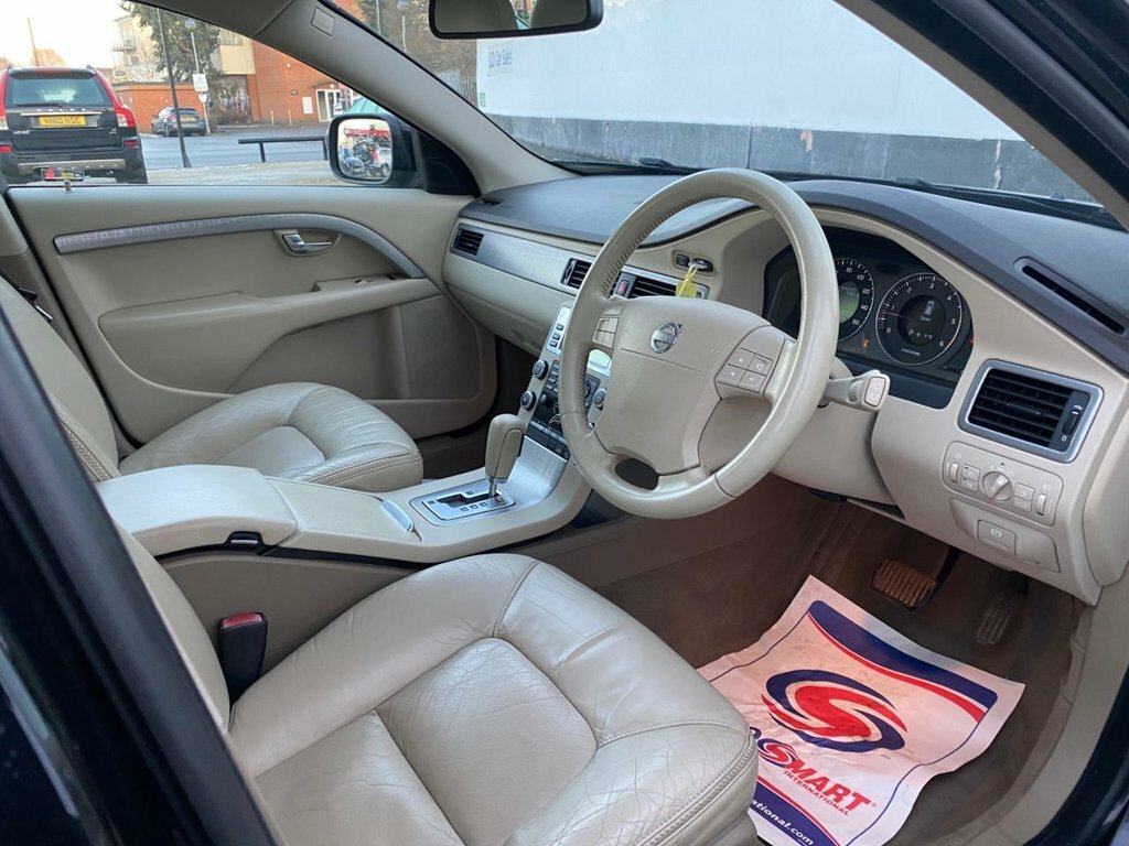 Volvo XC70 2.4 D5 Se Geartronic Awd Euro 4 Silver #12