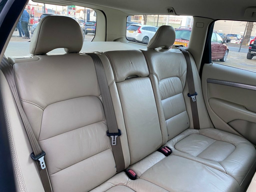 Volvo XC70 2.4 D5 Se Geartronic Awd Euro 4 Silver #18